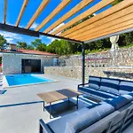Kal By Interhome Case de vacanță Novi Vinodolski